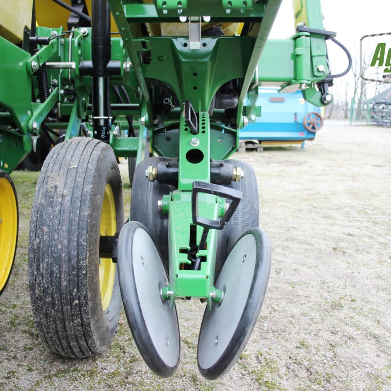 Продаж сівалки Джон Дір 7200