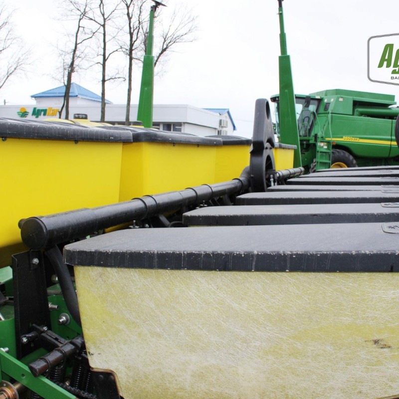 Продаж сівалки Джон Дір 7200